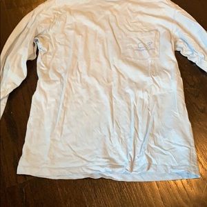 light blue vineyard vines graphic long shirt